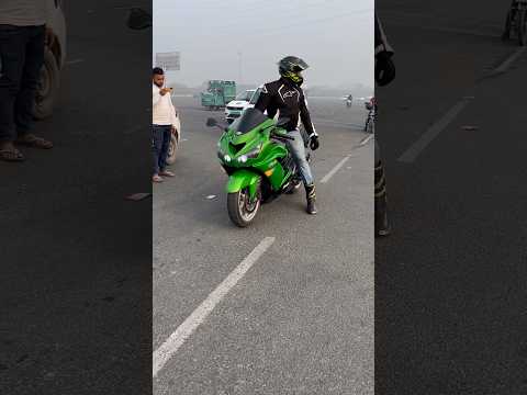 The Hulk 😳 Kawasaki Zx14R 🔥 Bigger than Hayabusa 🤔 #youtubeshorts #ytshorts #shorts #viralvideos