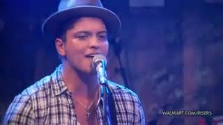 Bruno Mars - Nothing On You (Live)