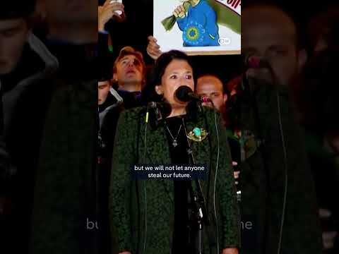 Thousands protest against election results in Georgia | DW News