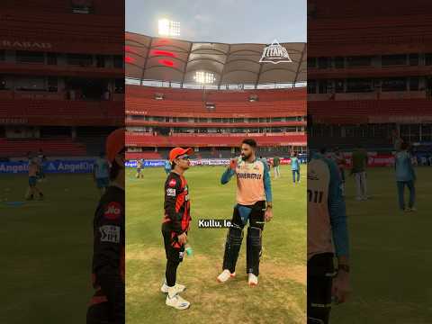 More 𝐛𝐚𝐭-cheet from last night's GTxSRH training meet-up 😉 #AavaDe | #TATAIPL2025 | #SRHvGT