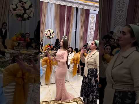 ركصت بعرس اخويه الكل حطت عينه عليه😂😂😂💃🏻💃🏻💃🏻💃🏻شبيكم