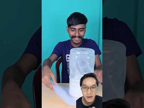 Lật ngược bình bột để troll bạn #shorts