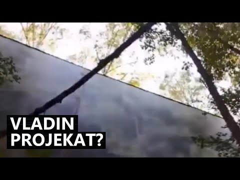 Čovek Je Naišao Na Misteriozni Zid u Sred Sibira