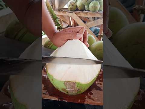 Why were they still not buying its coconuts, even after they had been peeled ๐ฑ #farming #shortvideo