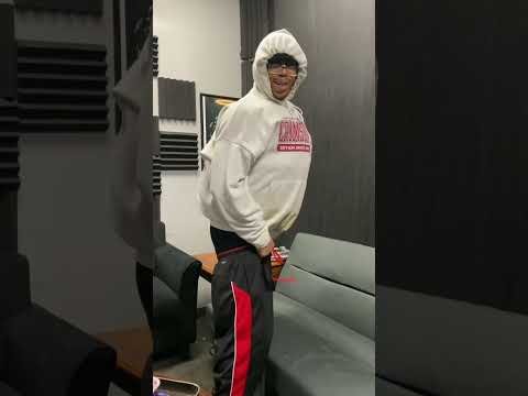 It’s Always That One Dude At The Studio 🤣🤣🤣