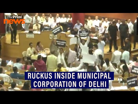 Ruckus inside Municipal Corporation of Delhi over issues related to sanitation, contractual workers