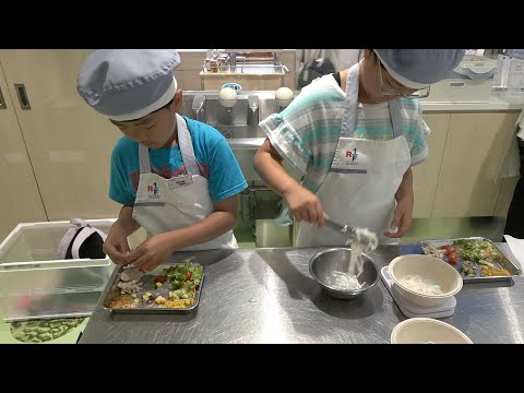 キッザニアでサラダづくり🥗
