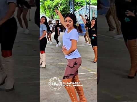 Bella Valery Belén 😁 🌹