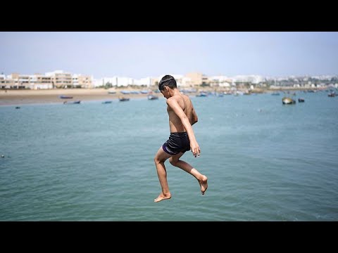 YouTube video thumbnail: Moroccan Forecasters Warn of Intense Heatwave With Thunderstorms