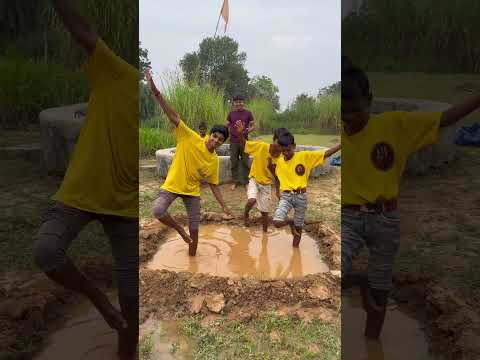 Ek pair pe paani me khade rehna itna mushkil 🔥#CrazyIndian.