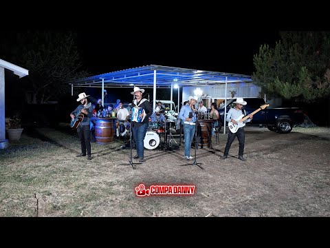 Los Delanteros De Sinaloa - General y Sargento (En Vivo)
