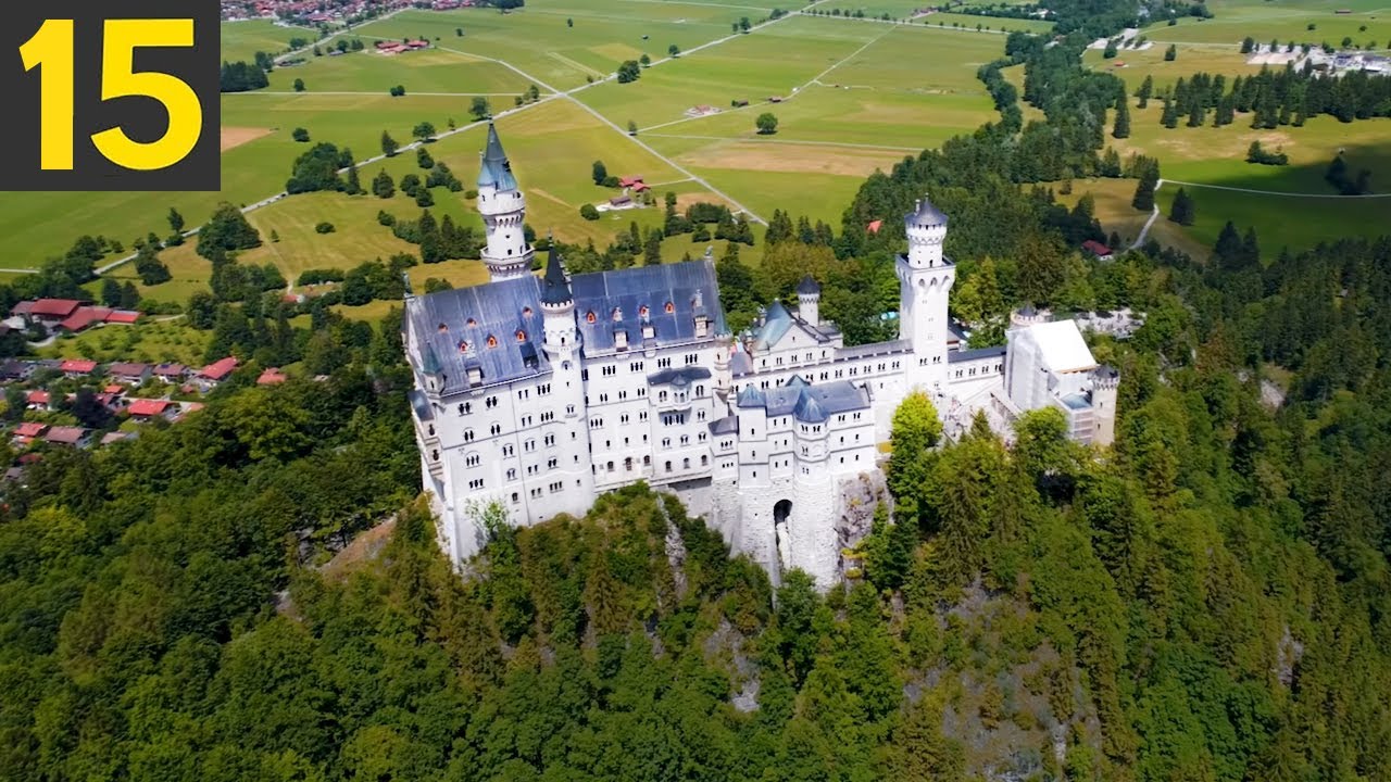 15 MOST Stunning Palaces in the World