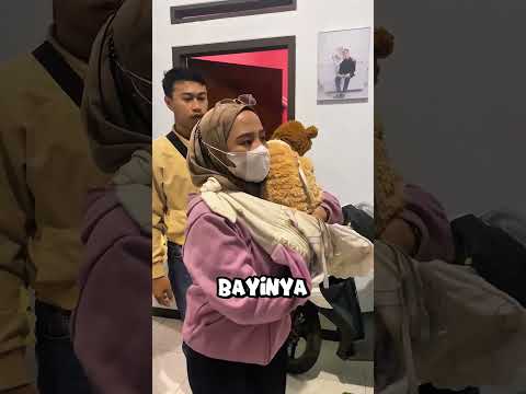 Pasutri Bikin Netizen Geram Saat Bawa Bayi ๐พ