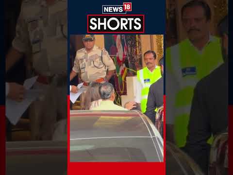 Family time first — Rohit Sharma heads out with loved ones | N18S