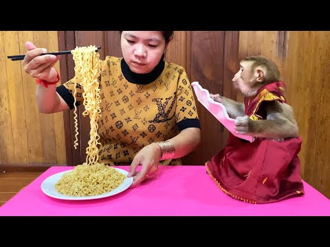 Mom's Fast  Food Breakfast But Lil Cutie Judee Wanna Try Too