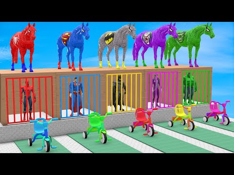 RED HORSE SPIDERMAN CROSSING FOUNTAIN ON RAINBOW SPIDERS BRIDGE AGAINSTSHARKS RESCUE ANIMALS GAME