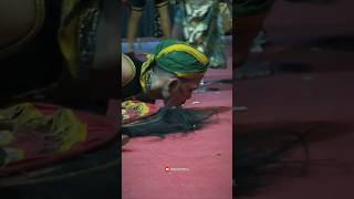 Salah satu Jongki ndadi #satriosembodo yg sedang menikmati segarnya minyak wangi #jathilanndadi #ss