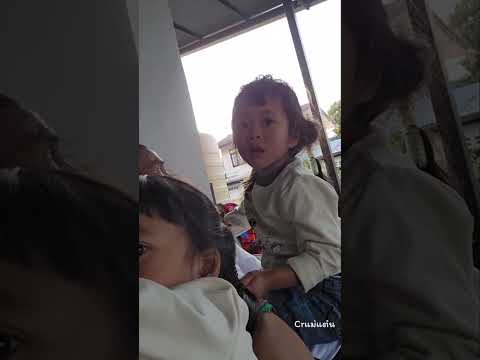 จังหวะลุกขึ้นพร้อมกัน🥰 #หมอลำใจเกินร้อย #บอยศิริชัย #cute #น้องพลอยน้องเพชร #อรดีแบนด์ #แอนอรดี