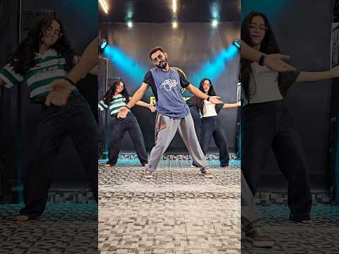 Ye Kaali Kaali Aankhein Dance | Ronak wadhwani Choreography ft. Vaishnavi | #dance #shorts