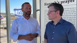 Mike Johnson visits Binyamin