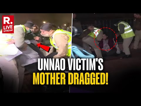Unnao Rape Survivor And Mother Dragged Away In Police Van From India Gate, Delhi | Justice Denied?