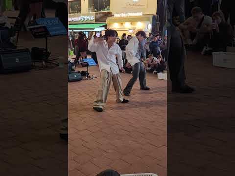 Kpop&amp;JHKTV]One of hongdae kpopdance#Chains 원오브 홍대케이팝댄스#<strong>체인</strong>#쇼츠 #shorts