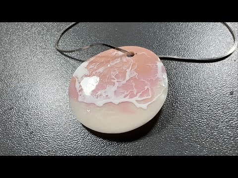 Nail Jeweler Masterfully Creates Exquisite Jewelry From Camouflage Nail Gel That Surprises Everyone
