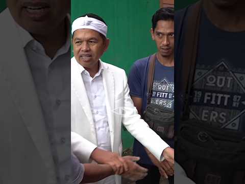 Kang Dedi kasih duit buat ganti rugi supir material ke tukang bakso 2 #gubernurjabar