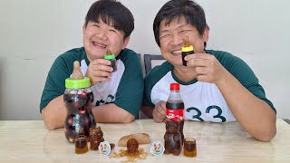 Coca Cola Big Bottle Candy Jelly Eyeball #funny #mukbang #comedy 