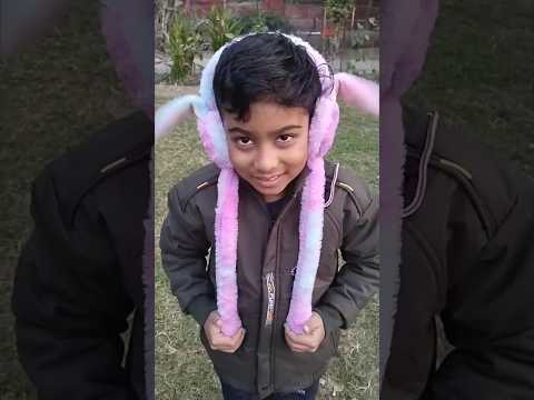 Aqsa taught her brother how to wear bunny ear muff perfectly 😄#mehraj aqsa's world