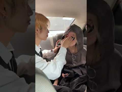 Chị thương yêu em quá... À mà có gì đó sai sai | TikTok Zune.zx Unisex #shorts