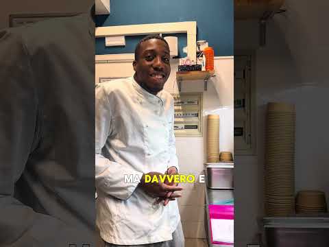 Scusateci ma mettiamo troppa salsa nelle POKE🤣tra poco finisco il corso🤣🤣#poke #pokebowl #salsa