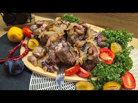 М'ясо, що тане в роті 🤤 Запечена свинина з грушами та сливами у духовці 🥭 Свинина з фруктами 😋