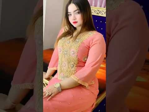 পড়েনা চোখের পলক 🫡🫣🤩 #love #fashionstyle