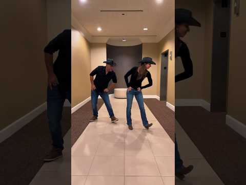 Traveled all the way to chicago to dance Beyoncé’s new country song here!