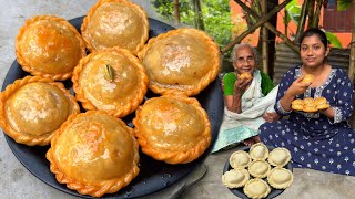 পুজোর মরশুমে একবার এই চন্দ্রকলা মিষ্টি বানিয়ে দেখুন খেতে দুর্দান্ত লাগবে।Chandrakala Recipe।Sweet