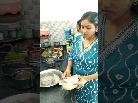 | दिवाळीतील फराळ 😋 | #dailyvlog #vlogging #vlog #marathivlog #trendingshorts #shorts #youtube_shorts