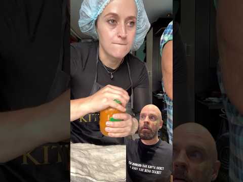 Фатальная ошибка 🤯 открывать банку ножом когда есть этот способ.Распространите👏