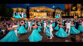 DANCERS AT AN ANDRE RIEU CONCERT MAASTRICHT 16.07.2026