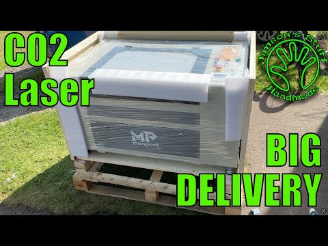 Monport 60Watt MP460 CO2 Laser, unboxing, set up and testing.