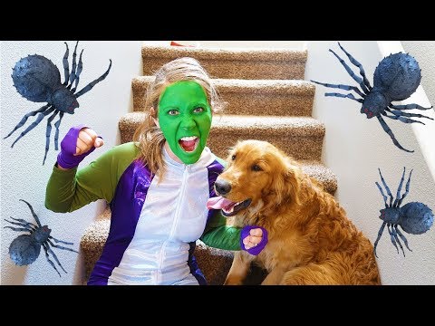 Hulk Girl And Earl Use Pretend Play Magic!