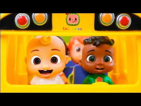 Wheels on the Bus CoComelon Nursery Rhymes & Kids Songs