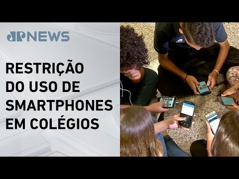 Pesquisa mostra que 86% dos pais defendem a proibição de celulares nas escolas