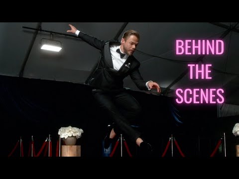 E! GLAMBOT: Derek Hough BTS at the 2025 Emmys