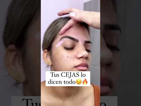 Depilación de cejas ?? #depilacionconcera #artist #esthetician #browwax #browexpert