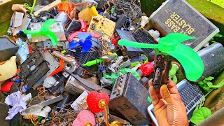 how  to make awesome ideas from scrap / breaking and opening toys /dcmotor fan / bluetooth speaker