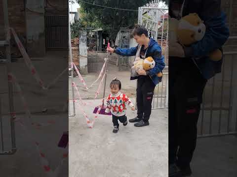 Ông Bố Mê Tiền Nhất Hệ Mặt Trời 😆 GĐ Kem Chíp