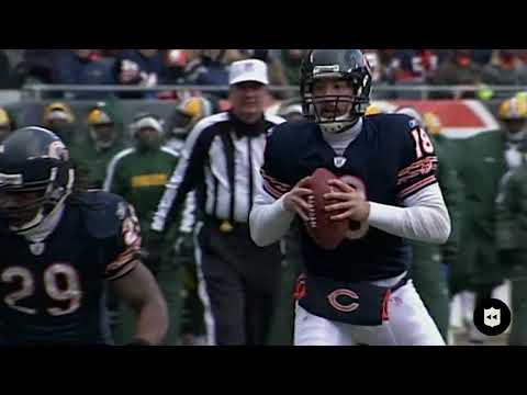 Relive Brian Urlacher's 85-yd pick-six game | NFL Throwback video clip