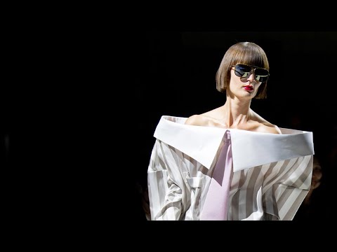 Viktor & Rolf  | Haute Couture Fall Winter 2022/2023 | Full Show