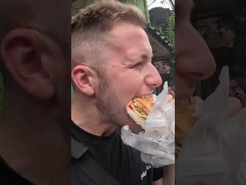 $100 cheese burger in Philippines 🇵🇭
